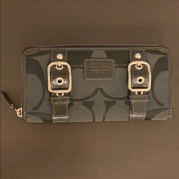 Coach Handbags - Coach Wallet